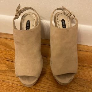 Alice + Olivia nuede shoes